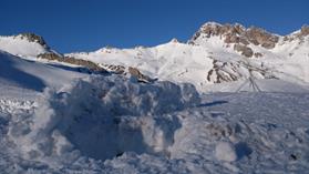 04 Igloo sur fond de satation mto